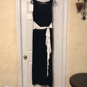 Long fitting elegant jersey dress!